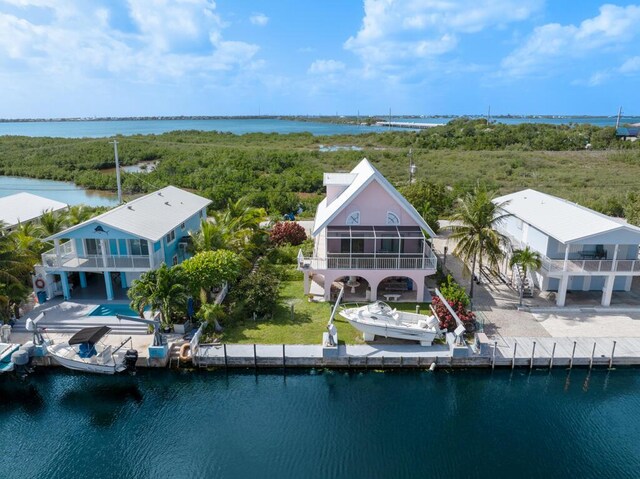 bird's eye view featuring a water view