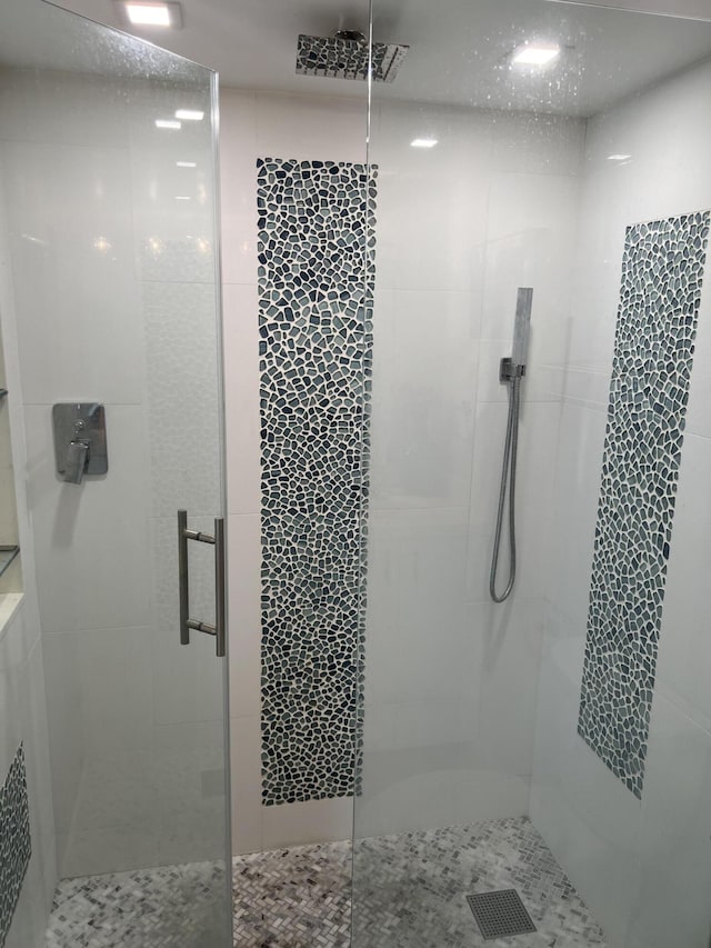 2000 Coco Plum Dr Unit 605, Marathon, FL 33050 - full bath with a shower stall