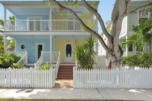 view of front of house with a porch