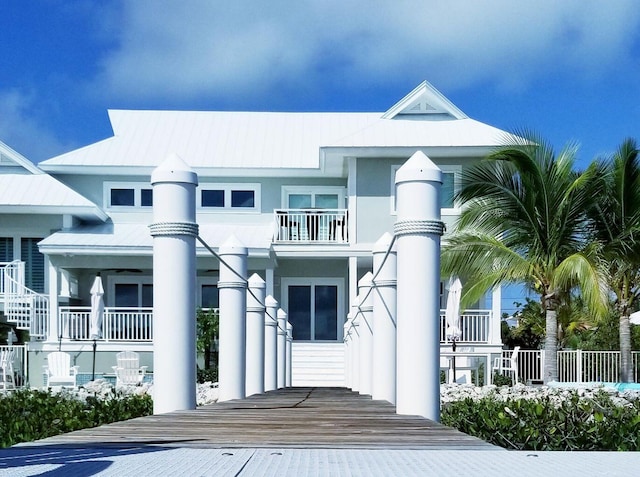 view of front of property featuring metal roof