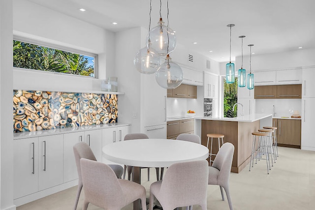 1614 Washington St, Key West, FL 33040 - dining area with recessed lighting