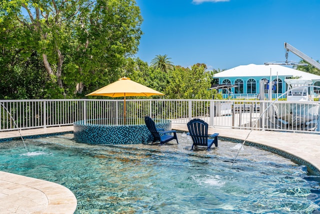 view of swimming pool