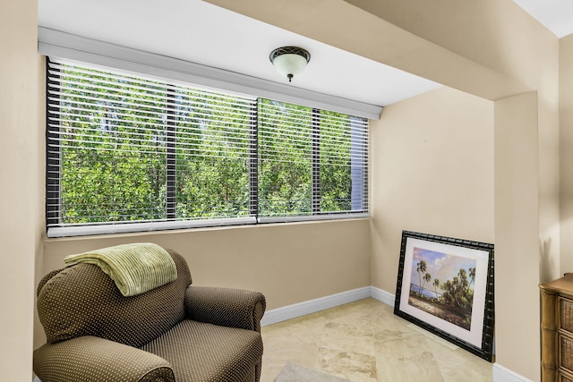 87465 Old Hwy Unit 106, Islamorada, FL 33036 - sitting room with baseboards