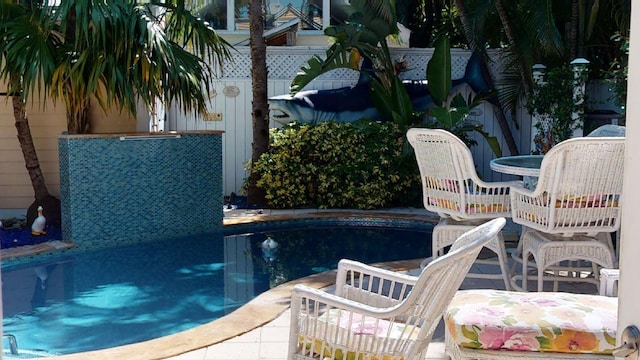 318 Margaret St, Key West, FL 33040 - view of outdoor pool