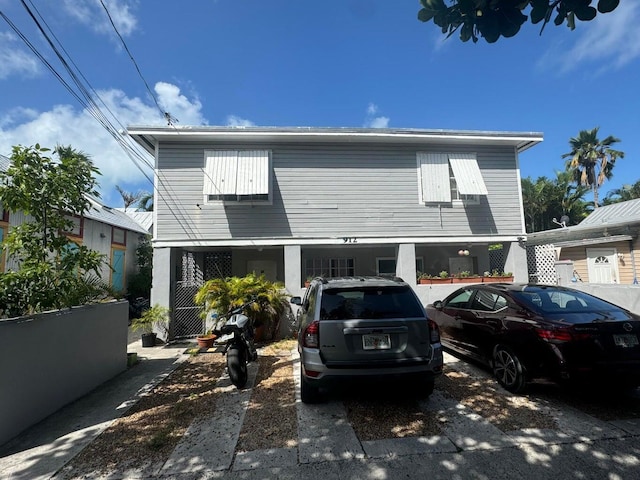 view of front of property