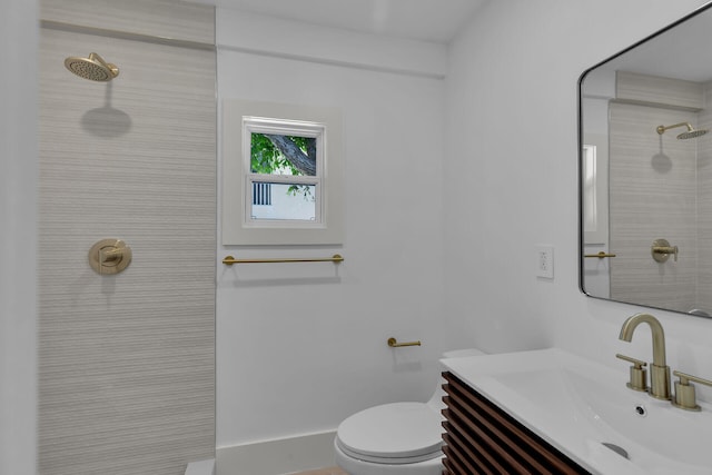 178 Coral Ave, Tavernier, FL 33070 - full bath with tiled shower and vanity