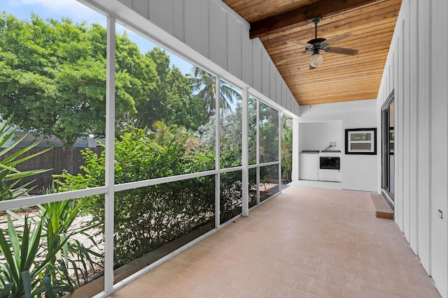 178 Coral Ave, Tavernier, FL 33070 - unfurnished sunroom featuring ceiling fan