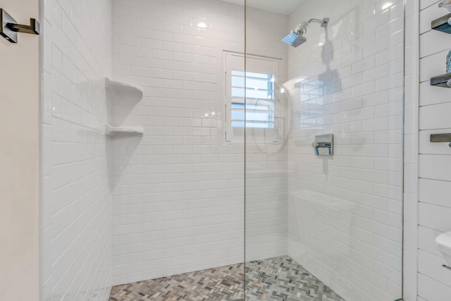 273 Indies Rd, Ramrod, FL 33042 - full bath featuring a tile shower