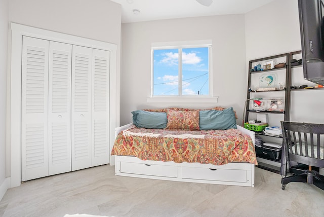 bedroom with a closet