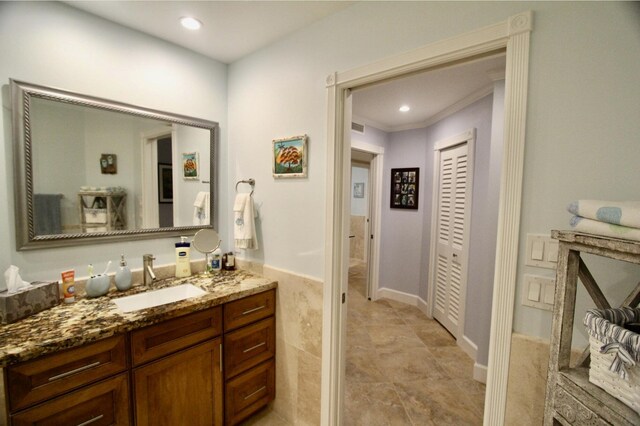 bathroom with vanity