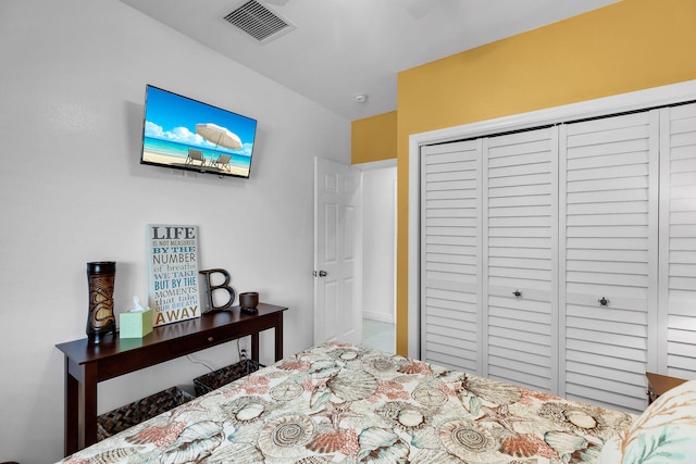 bedroom featuring a closet