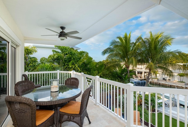 balcony featuring ceiling fan