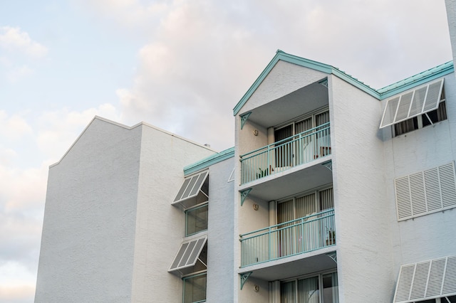 view of building exterior