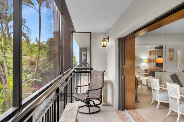 view of sunroom / solarium