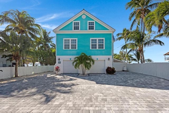 view of front facade featuring a garage