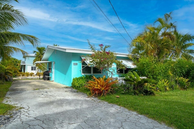 view of home's exterior