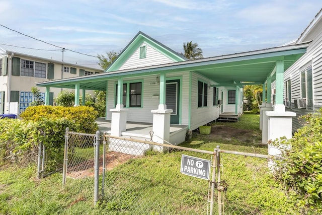 view of front facade featuring a porch