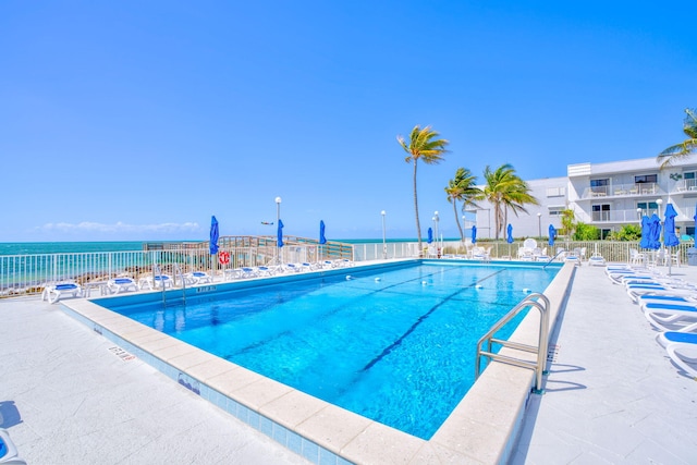 201 E Ocean Dr Unit 110, Key Colony, FL 33051 - view of community pool