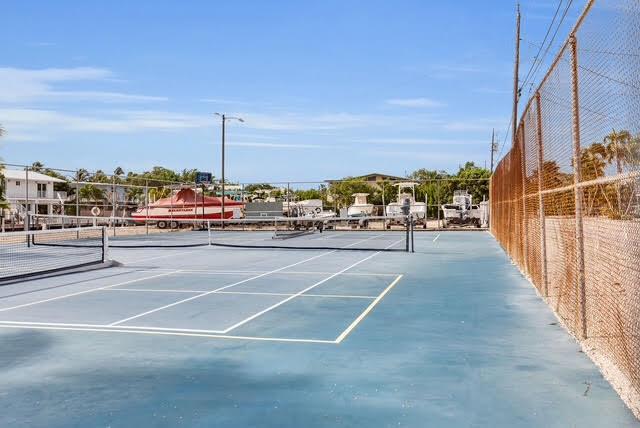 119 Cortez Dr Unit 8G, Islamorada, FL 33036 - view of tennis court