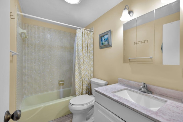 119 Cortez Dr Unit 8G, Islamorada, FL 33036 - bathroom with shower / bathtub combination with curtain, vanity, and toilet