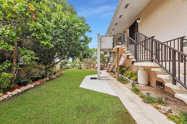 view of yard with a patio