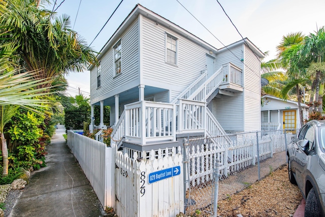 view of front of home