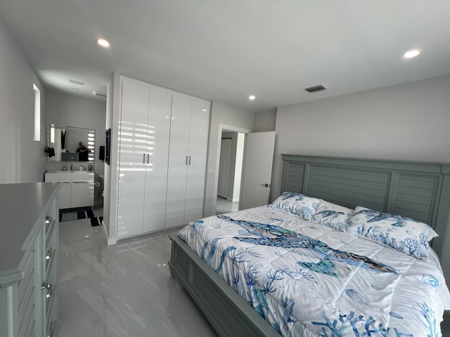 bedroom featuring a closet