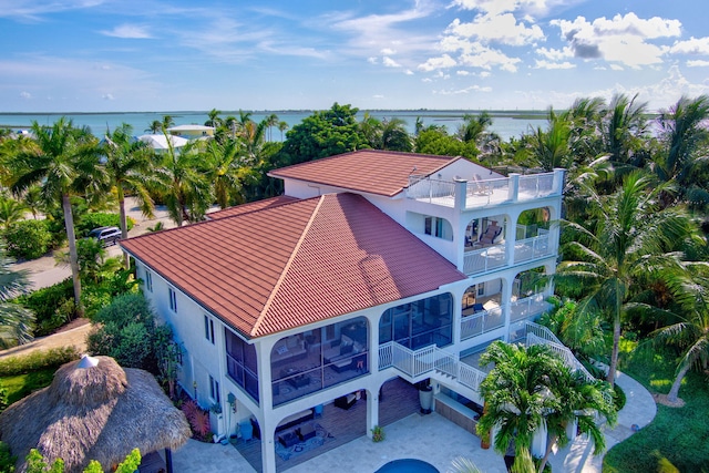 bird's eye view with a water view