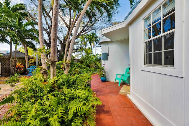 1513 5th St, Key West, FL 33040 - view of yard featuring fence