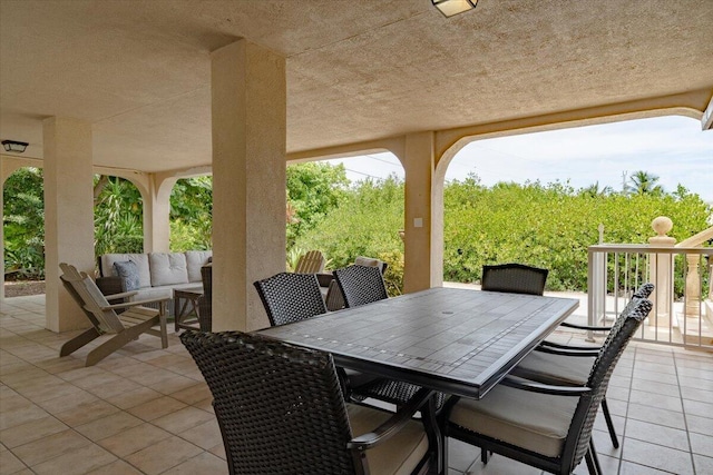 view of patio featuring an outdoor hangout area