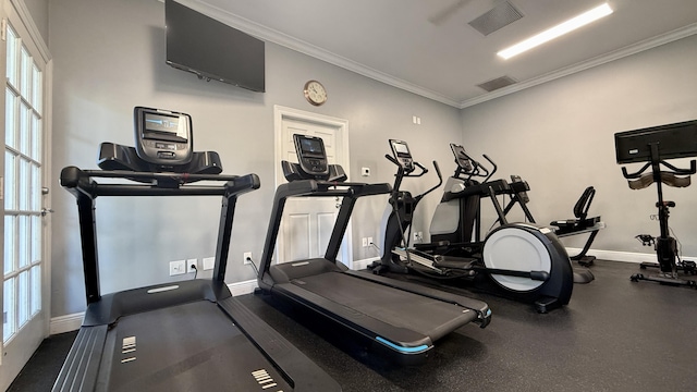 workout area with crown molding