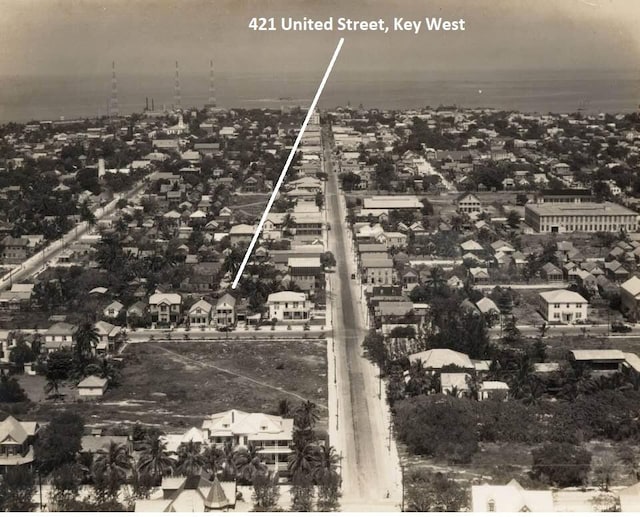 421 United St, Key West, FL 33040 - interior space