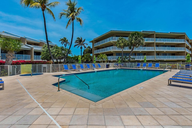 1133 W Ocean Dr Unit 4, Marathon, FL 33050 - community pool featuring fence and a patio area