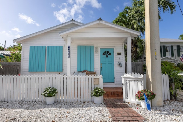 view of front facade featuring a porch