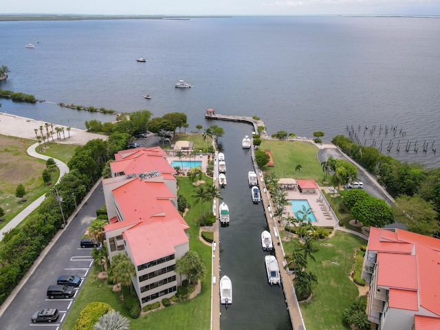 bird's eye view with a water view