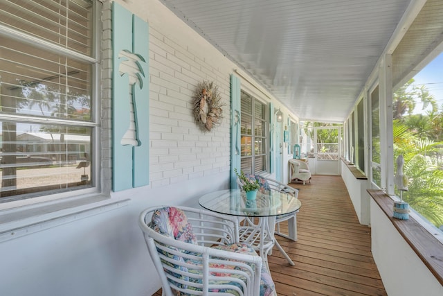 view of sunroom / solarium