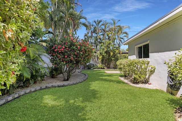 1412 Johnson St, Key West, FL 33040 - view of grassy yard