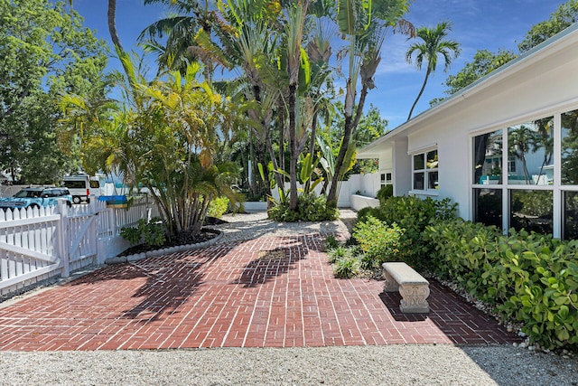1412 Johnson St, Key West, FL 33040 - view of patio
