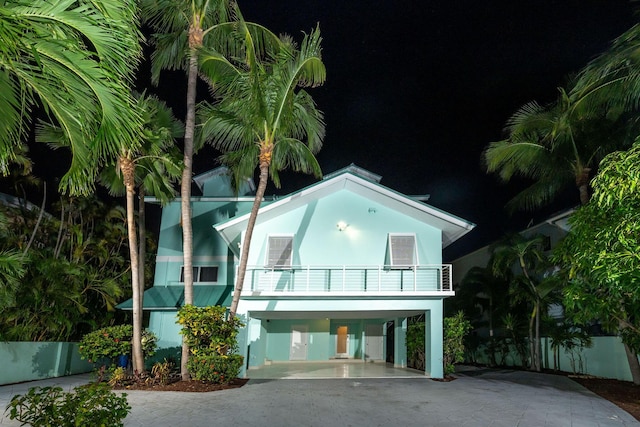 exterior space featuring a carport