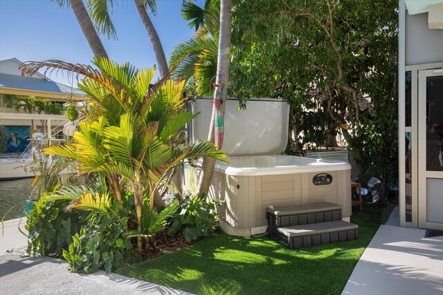 22 Floral Ave, Key Haven, FL 33040 - exterior space featuring a hot tub