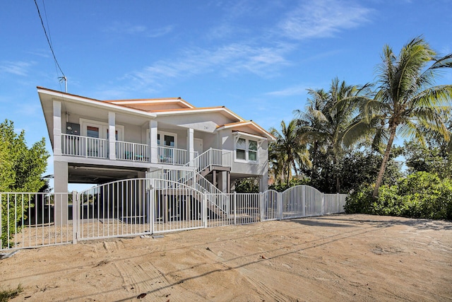 view of front facade with covered porch