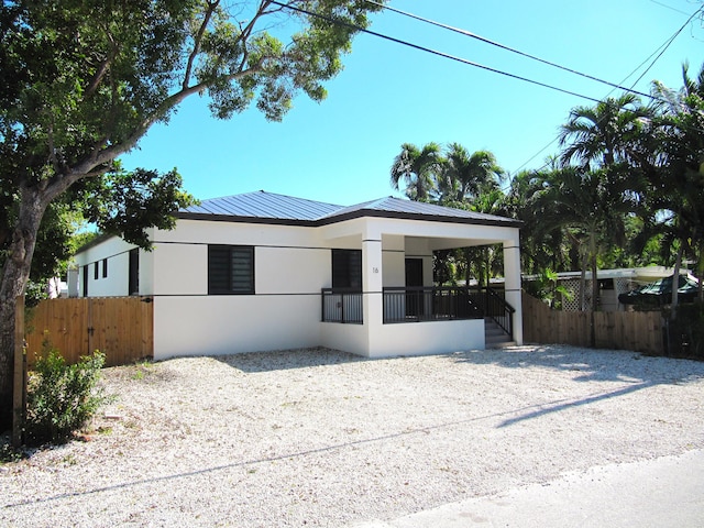 view of front of property