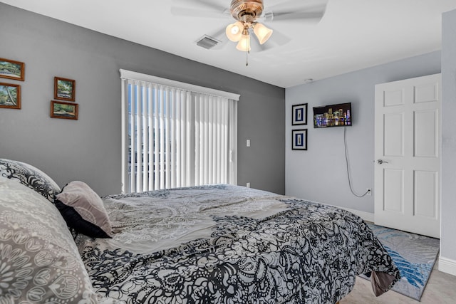 bedroom with ceiling fan