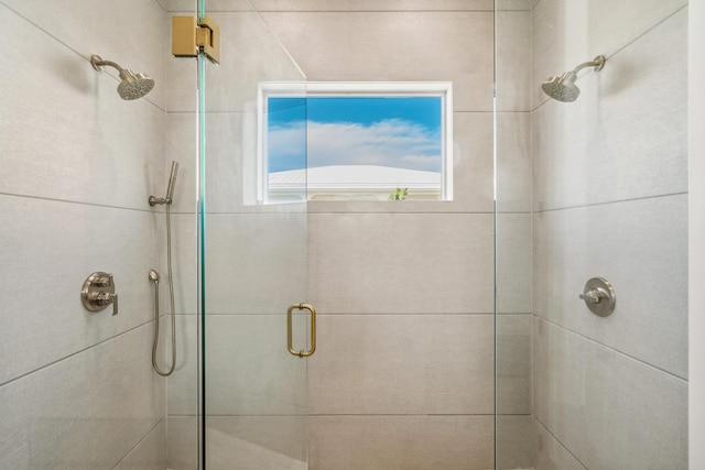 194 Buttonwood Ln, Islamorada, FL 33036 - full bath with a shower stall