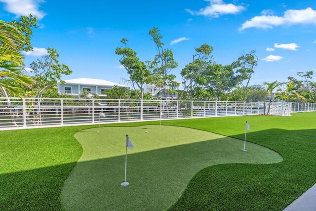 194 Buttonwood Ln, Islamorada, FL 33036 - view of yard featuring a putting area