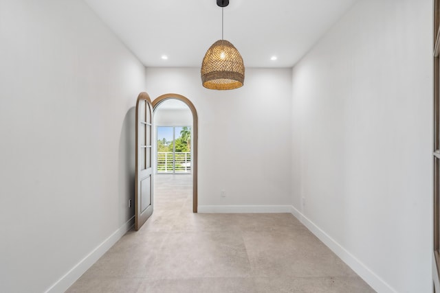 194 Buttonwood Ln, Islamorada, FL 33036 - empty room with concrete flooring and recessed lighting
