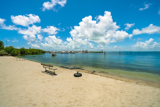 87200 Overseas Hwy Unit B9, Islamorada, FL 33036 - photo 38