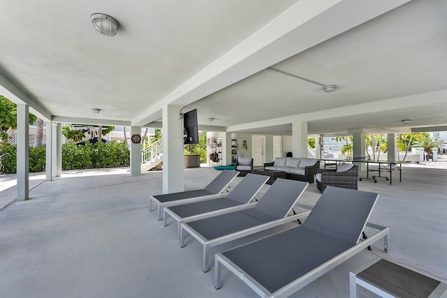 view of patio featuring outdoor lounge area