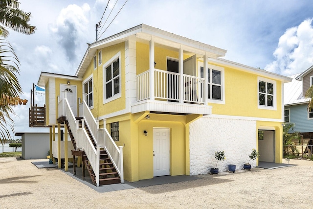 view of front of property