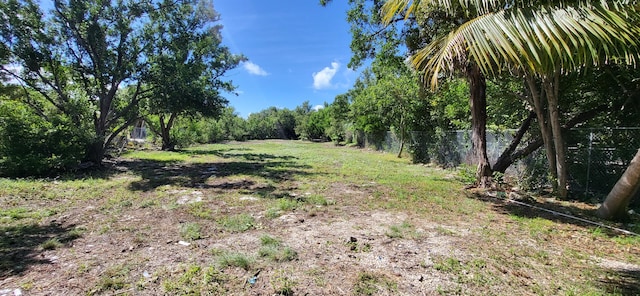 Listing photo 3 for 229 Coral Rd, Islamorada FL 33036